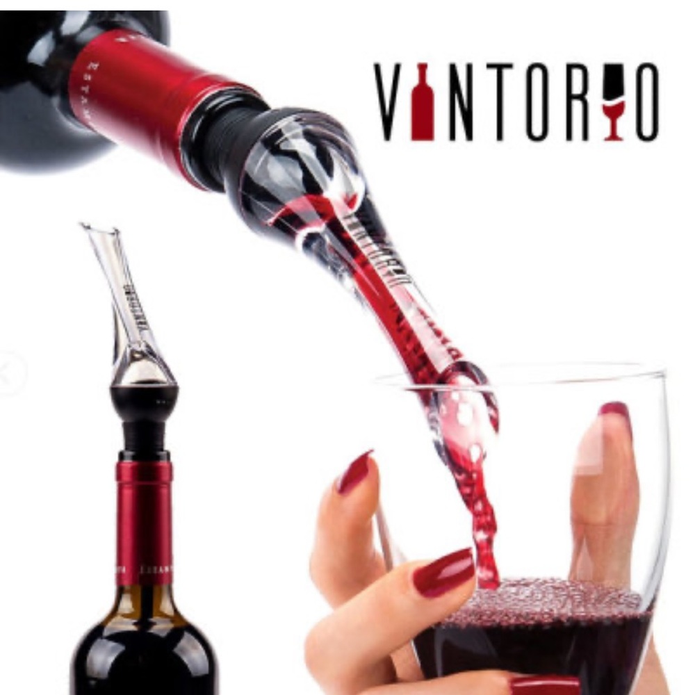 ❤️⭐️$5 when bundled! ⭐️ Victoria Wine Aerator Pourer with Glass NWOT Sommelier
